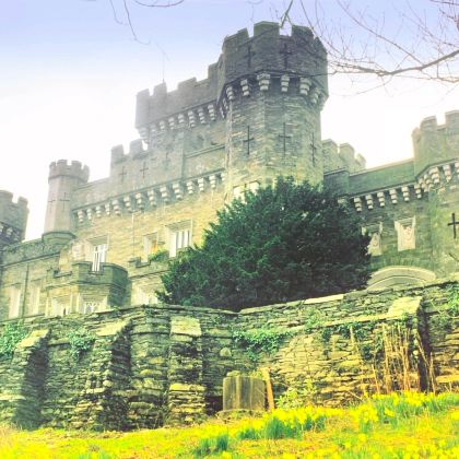 英国湖区+温德米尔+弗雷城堡+桥屋+华兹华斯博物馆一日游 英国湖区+温德米尔+弗雷城堡+桥屋+华兹华斯博物馆一日游