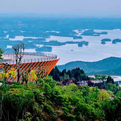 成都龙泉山丹景台旅游景区+三岔湖马鞍山码头+成都世界园艺博览园一日游 成都龙泉山丹景台旅游景区+三岔湖马鞍山码头+成都世界园艺博览园一日游
