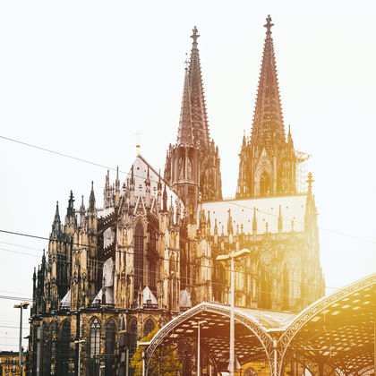 德国科隆科隆大教堂珍宝馆+科隆香水博物馆+霍亨索伦桥+瓦尔拉特博物馆一日游