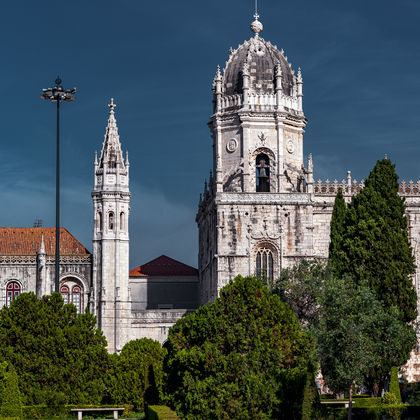 葡萄牙里斯本+里斯本万国公园+热罗尼莫斯修道院+爱德华七世公园+自由大道一日游