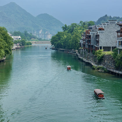 边城茶峒景区+矮寨大桥+矮寨悬崖栈道+天问台一日游 边城茶峒景区+矮寨大桥+矮寨悬崖栈道+天问台一日游