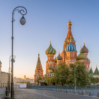 俄罗斯莫斯科+圣彼得堡8日6晚跟团游