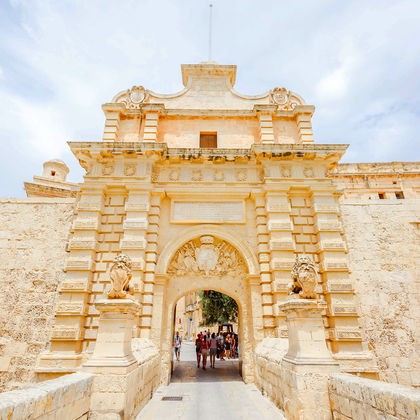 蓝洞+姆迪纳老城+大力水手村+Mdina Main Gate - Baroque gateway一日游 蓝洞+姆迪纳老城+大力水手村+Mdina Main Gate - Baroque gateway一日游