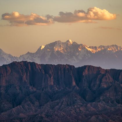 新疆吐鲁番葡萄沟+火焰山景区+交河故城+坎儿井乐园+苏公塔+库木塔格沙漠+乌鲁木齐+天山天池3日2晚跟团游 新疆吐鲁番葡萄沟+火焰山景区+交河故城+坎儿井乐园+苏公塔+库木塔格沙漠+乌鲁木齐+天山天池3日2晚跟团游