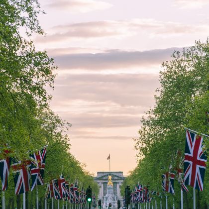 英国大伦敦+苏格兰高地+爱丁堡13日12晚跟团游