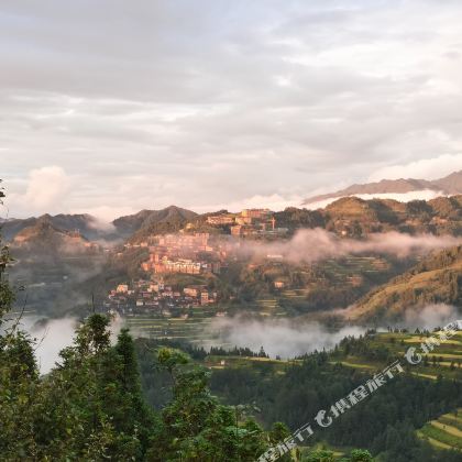 贵阳+黄果树+梵净山+西江千户苗寨+荔波+镇远6日自由行