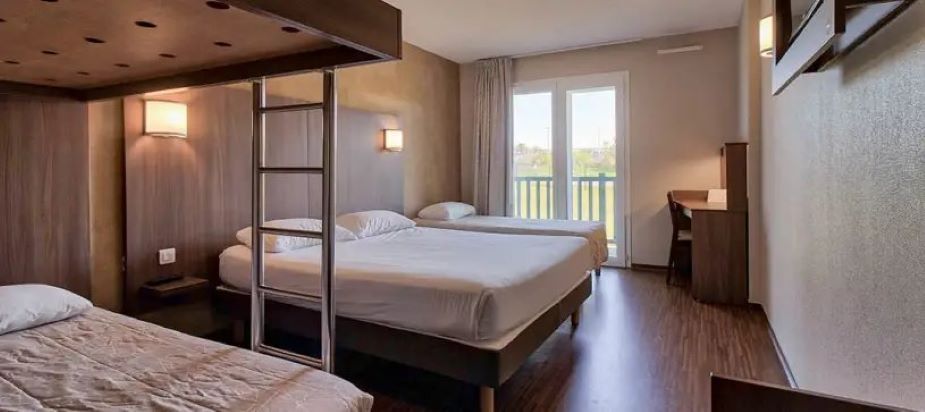 B&B Hotel Saint-Jean-De-Luz-Saint-Jean-de-Luz Updated 2022 Room  Price-Reviews & Deals | Trip.com