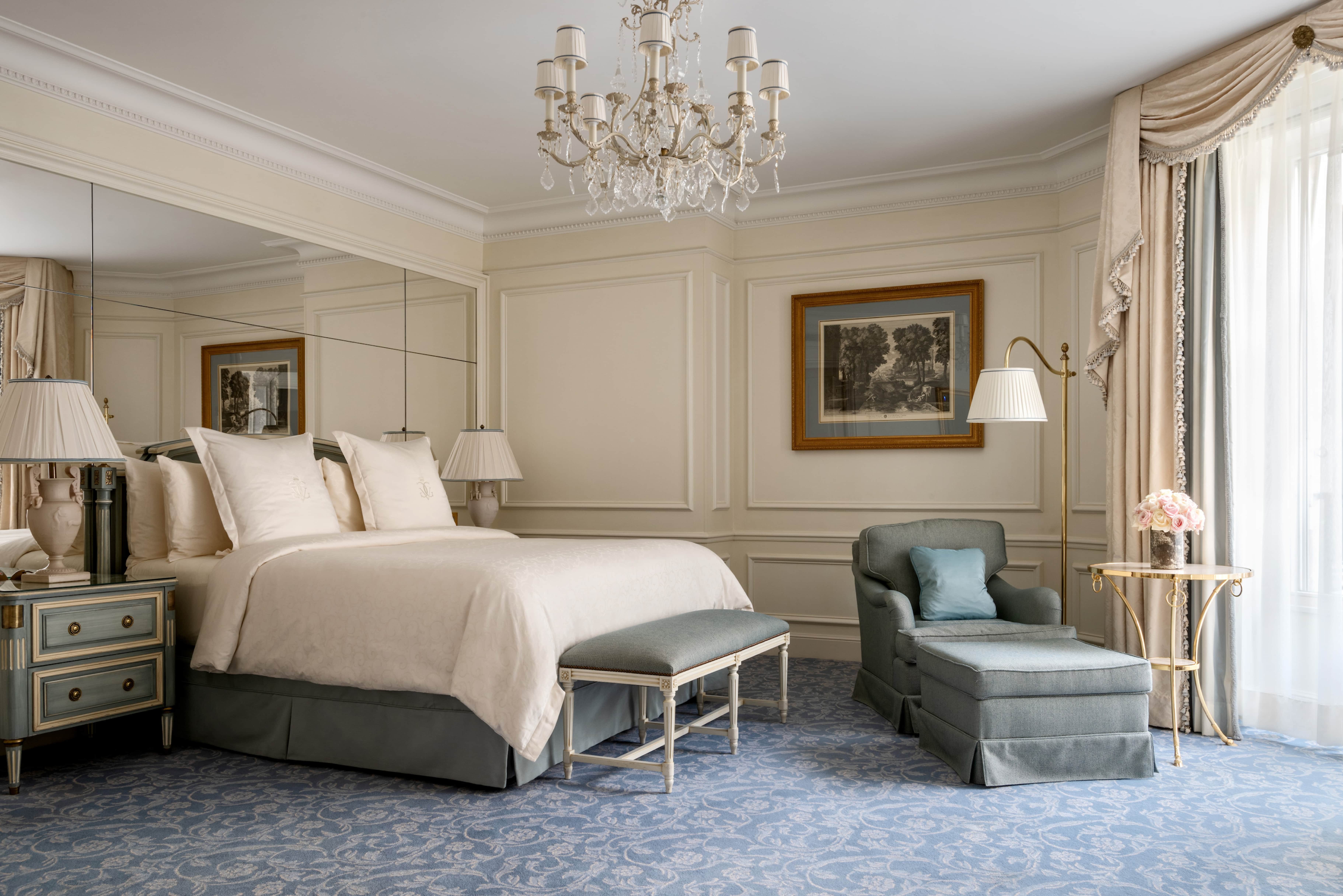 Four Seasons Hotel George V Paris-Paris Updated 2022 Room Price-Reviews &  Deals | Trip.com