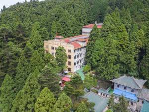 南昌机场到庐山动车时刻表_武汉到庐山2日游攻略_南昌到庐山二日游