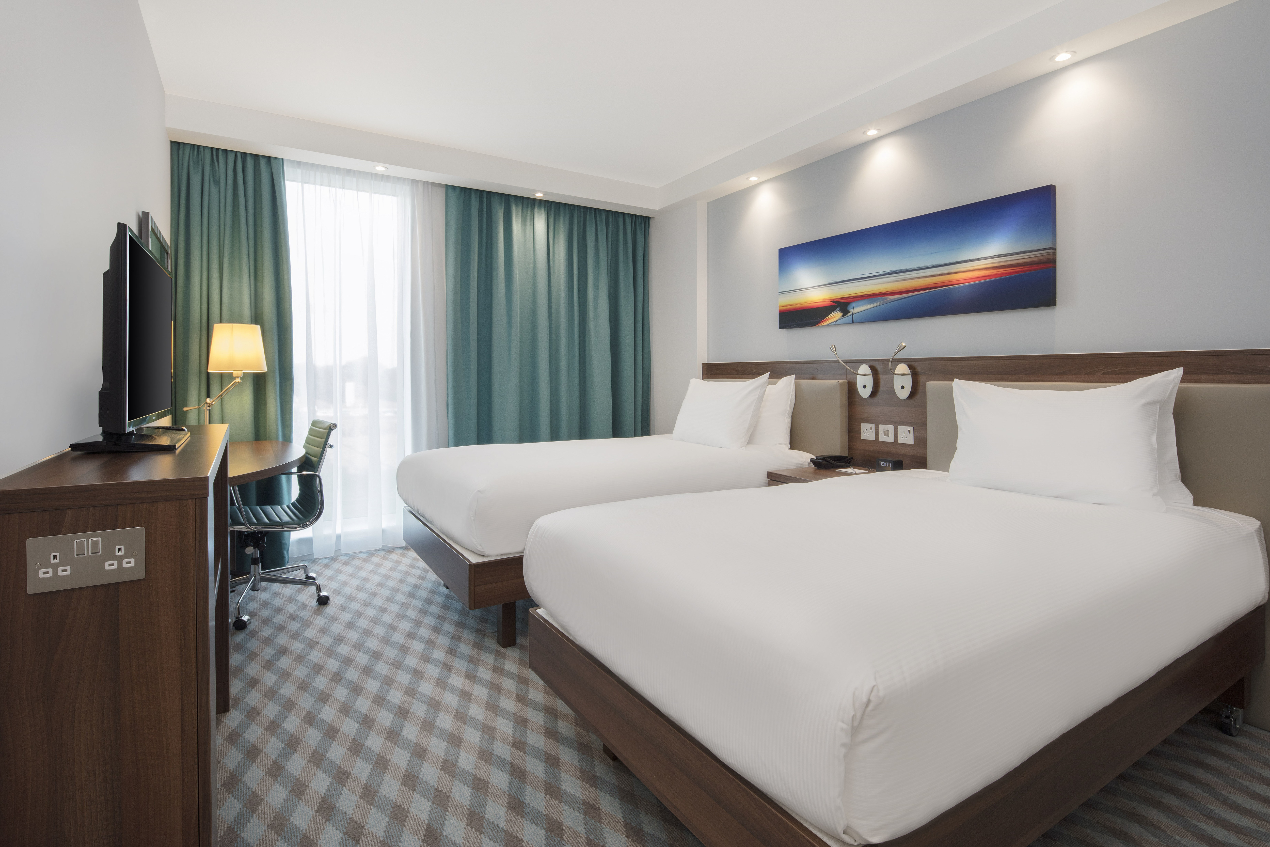 Hampton by Hilton London Stansted Airport - Valutazioni di hotel 3 stelle a  Stansted Mountfitchet