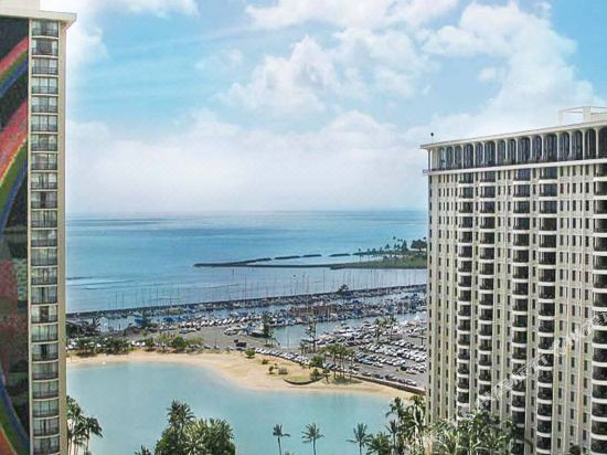 Hilton Hawaiian Village Waikiki Beach Resort-Honolulu Updated 2023 Room  Price-Reviews u0026 Deals | Trip.com