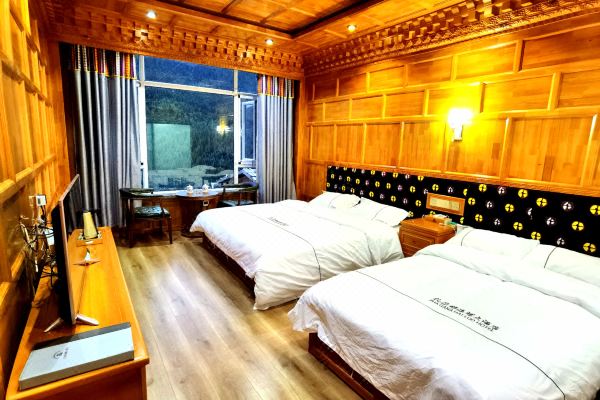 迭部扎尕那海螺大酒店