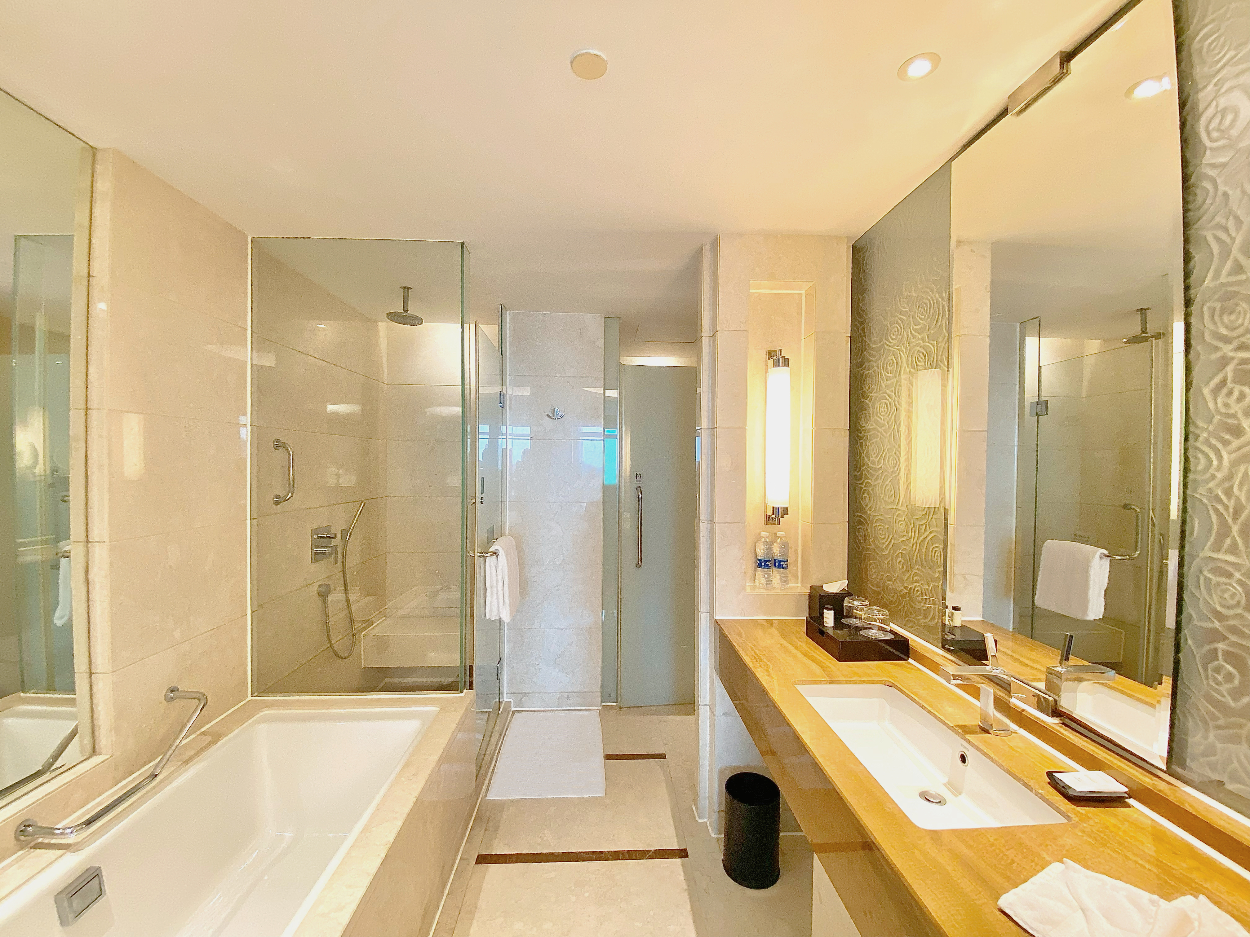 Sheraton Jinan Hotel-Jinan Updated 2022 Room Price-Reviews & Deals |  Trip.com