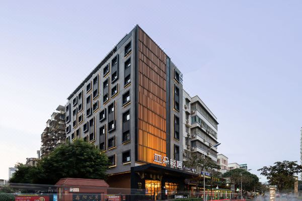 厦门火车站万象城亚朵轻居酒店