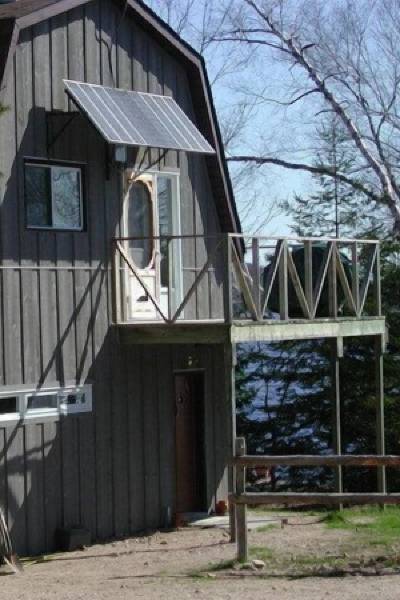 Algonquin Cottage Outpost