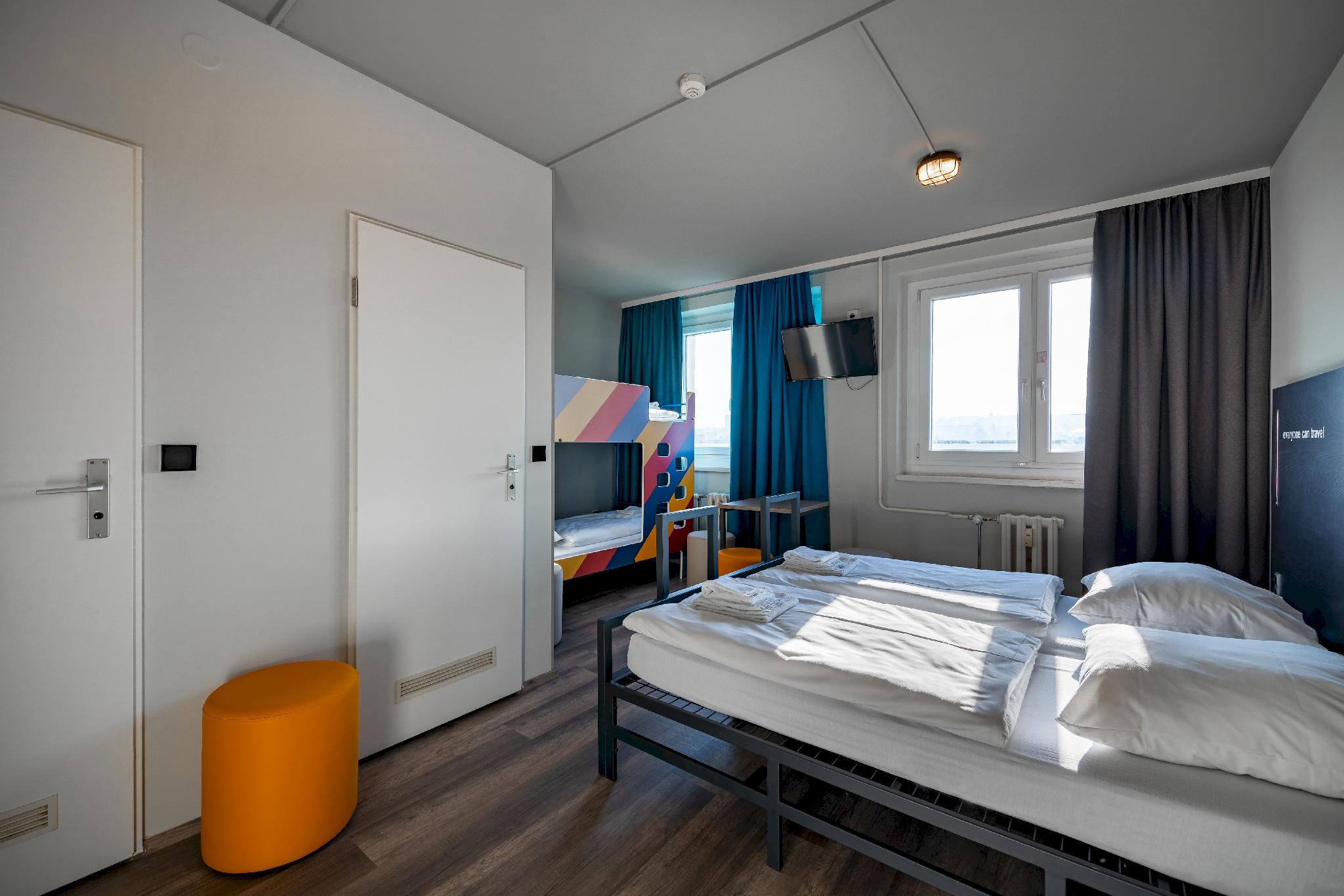 a&o Dresden Hauptbahnhof-Dresden Updated 2023 Room Price-Reviews & Deals |  Trip.com