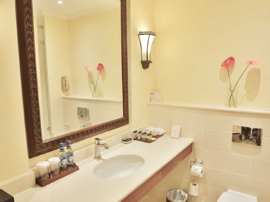 Sarova Whitesands Beach Resort u0026 Spa-Mombasa Updated 2023 Room Price-Reviews  u0026 Deals | Trip.com