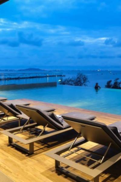 是拉差奧克伍德華庭酒店及酒店公寓