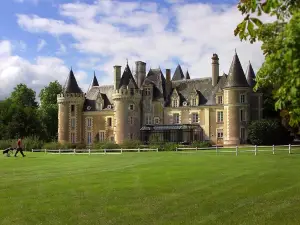 城堡高尔夫庄园酒店(Chateau Golf des Sept Tours Hotel)