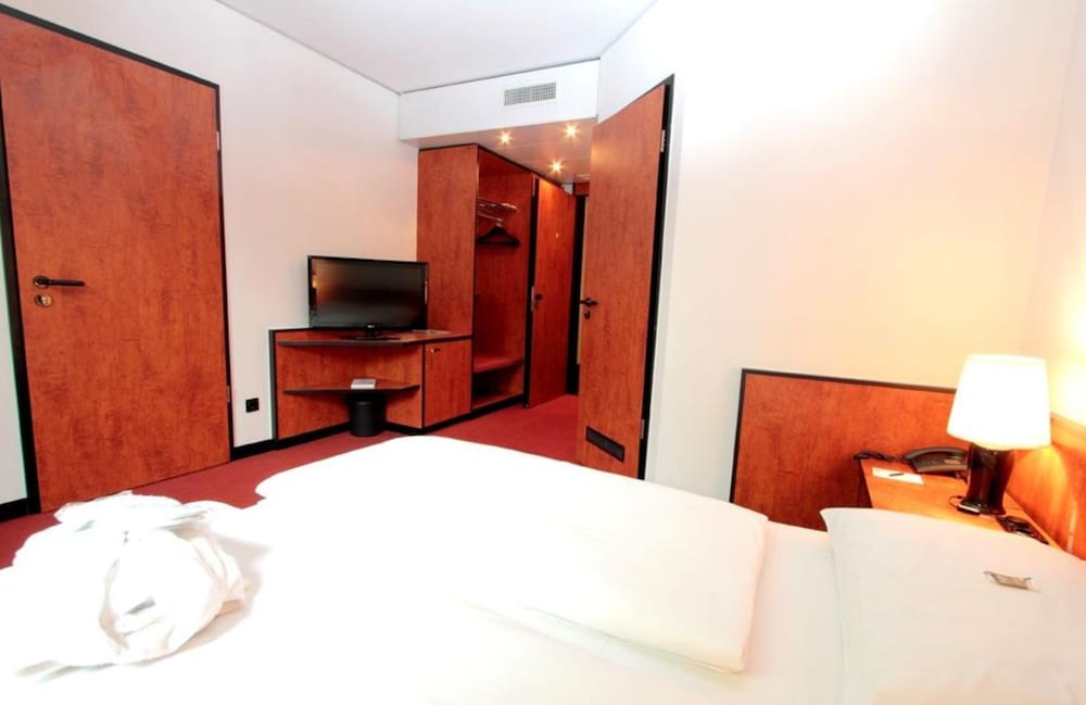 Ara Hotel Comfort-Ingolstadt Updated 2022 Room Price-Reviews & Deals |  Trip.com