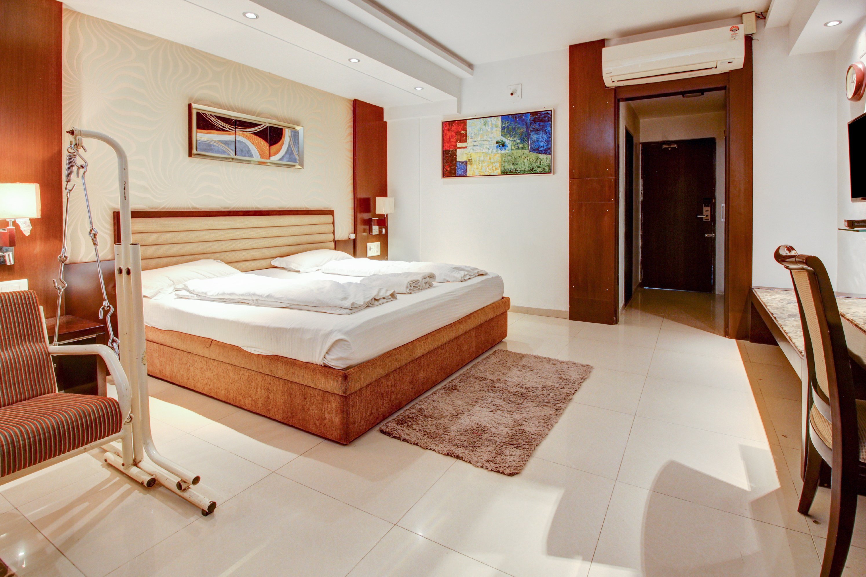 Hotel Surabhi Regency-Anand Updated 2022 Room Price-Reviews & Deals |  Trip.com