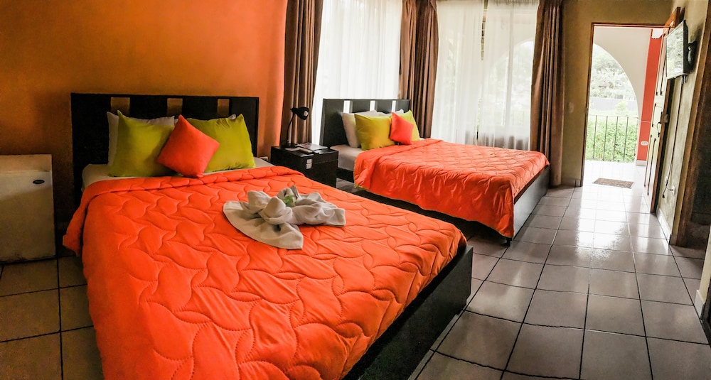 Hotel Las Flores Fortuna-La Fortuna Updated 2023 Room Price-Reviews & Deals  
