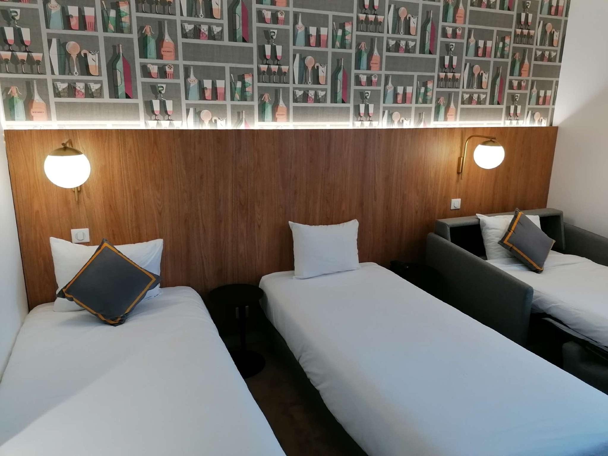 Kyriad Aix Les Milles - Plan de Campagne-Bouc-Bel-Air Updated 2023 Room  Price-Reviews & Deals | Trip.com