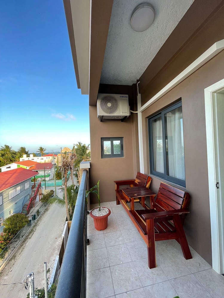Coral View Hotel u0026 Resort-Caye Caulker Updated 2023 Room Price-Reviews u0026  Deals | Trip.com