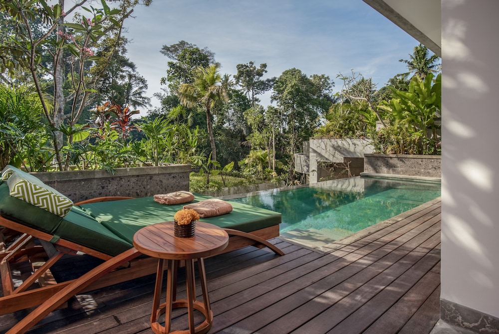 Adiwana Suweta - Hotel Bintang 4 di Bali