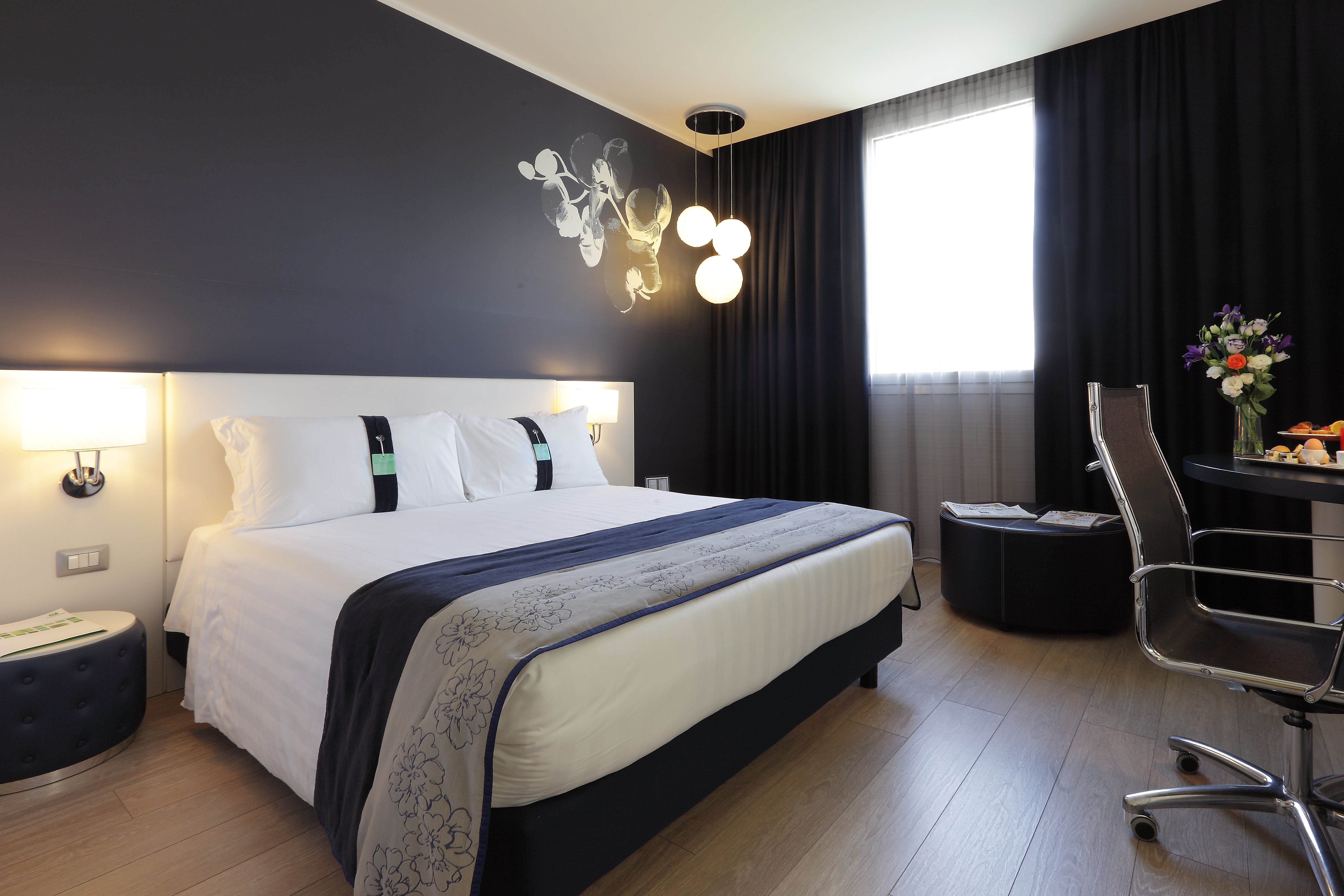 Holiday Inn Milan Nord Zara, an IHG Hotel-Cinisello Balsamo Updated 2022  Room Price-Reviews & Deals | Trip.com