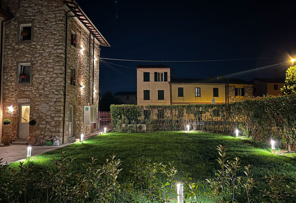 New! -Verderame Rooms & Suite in Lucca Over view