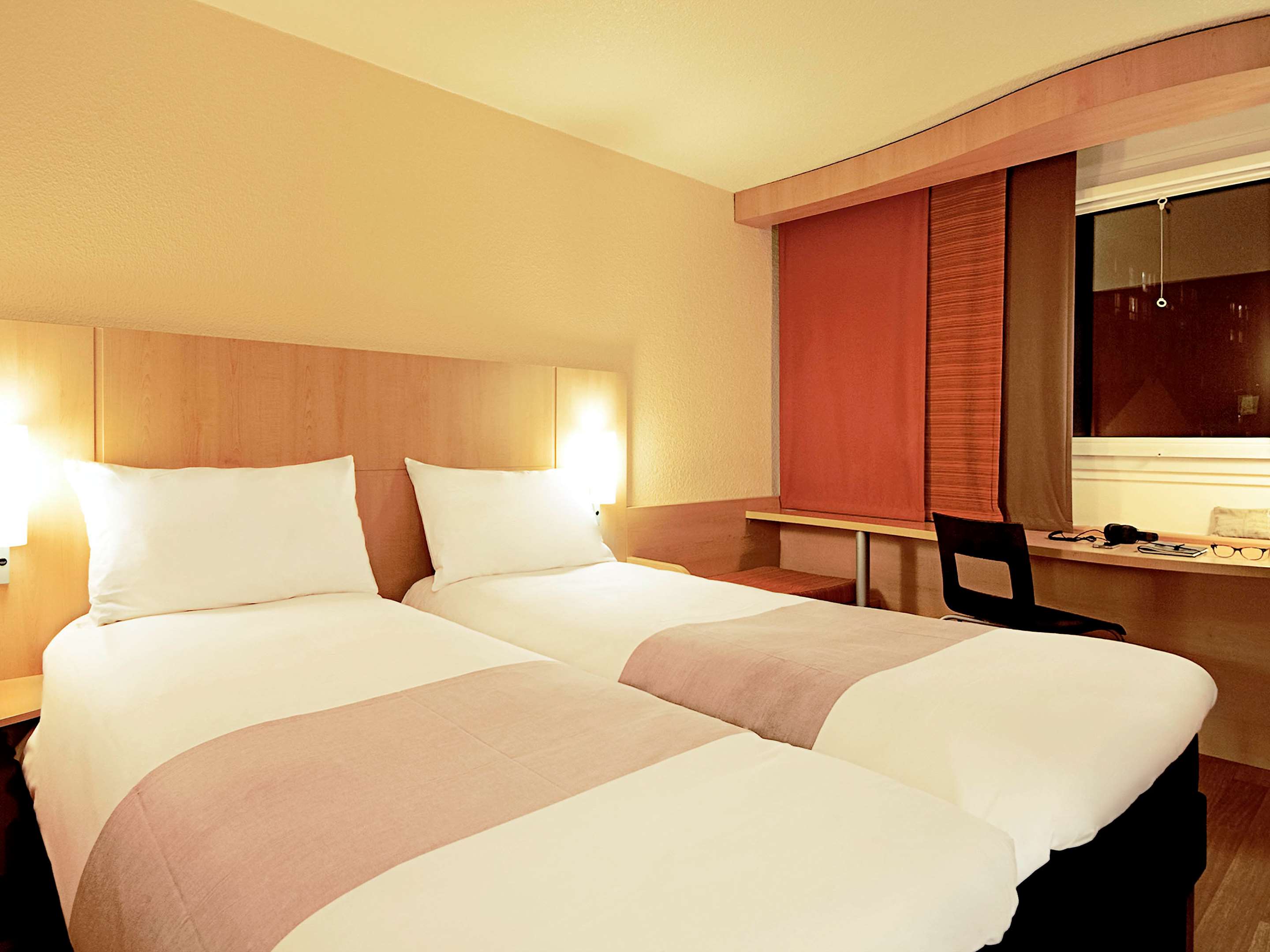 ibis Paris Porte D'Orleans, Montrouge Latest Price & Reviews of Global  Hotels 2023 | Trip.com