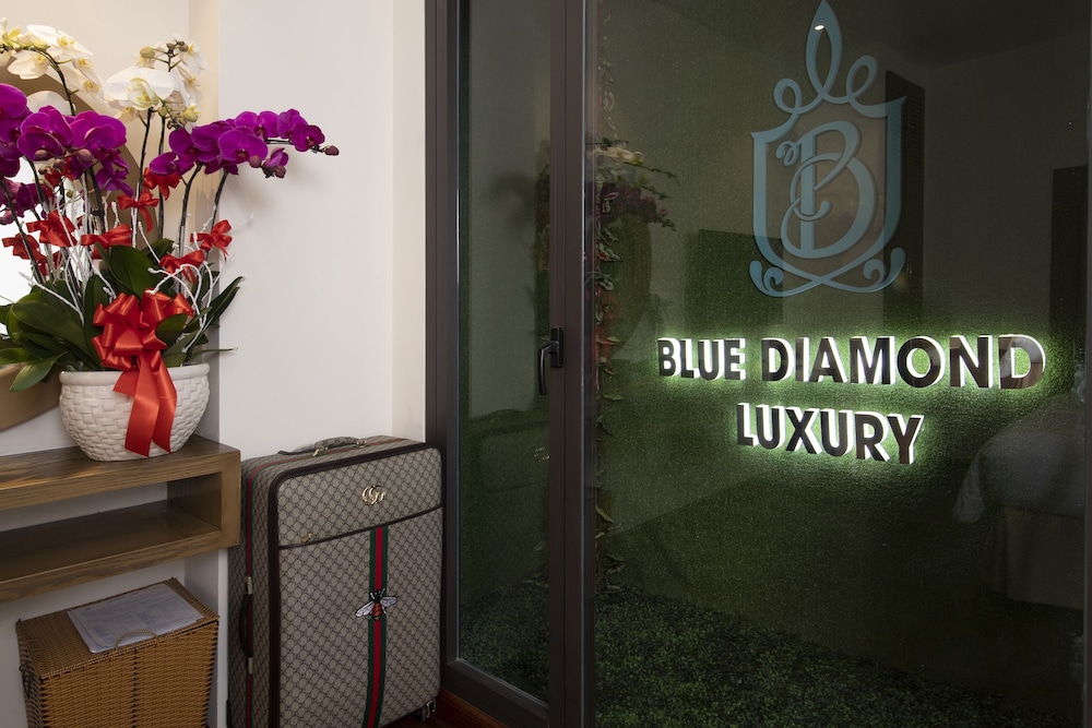 Blue Diamond Hotel Logo