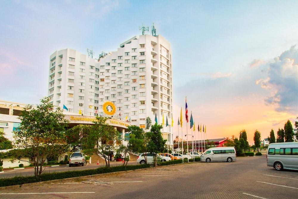 Thong Tarin Hotel-Surin Updated 2022 Room Price-Reviews & Deals | Trip.com