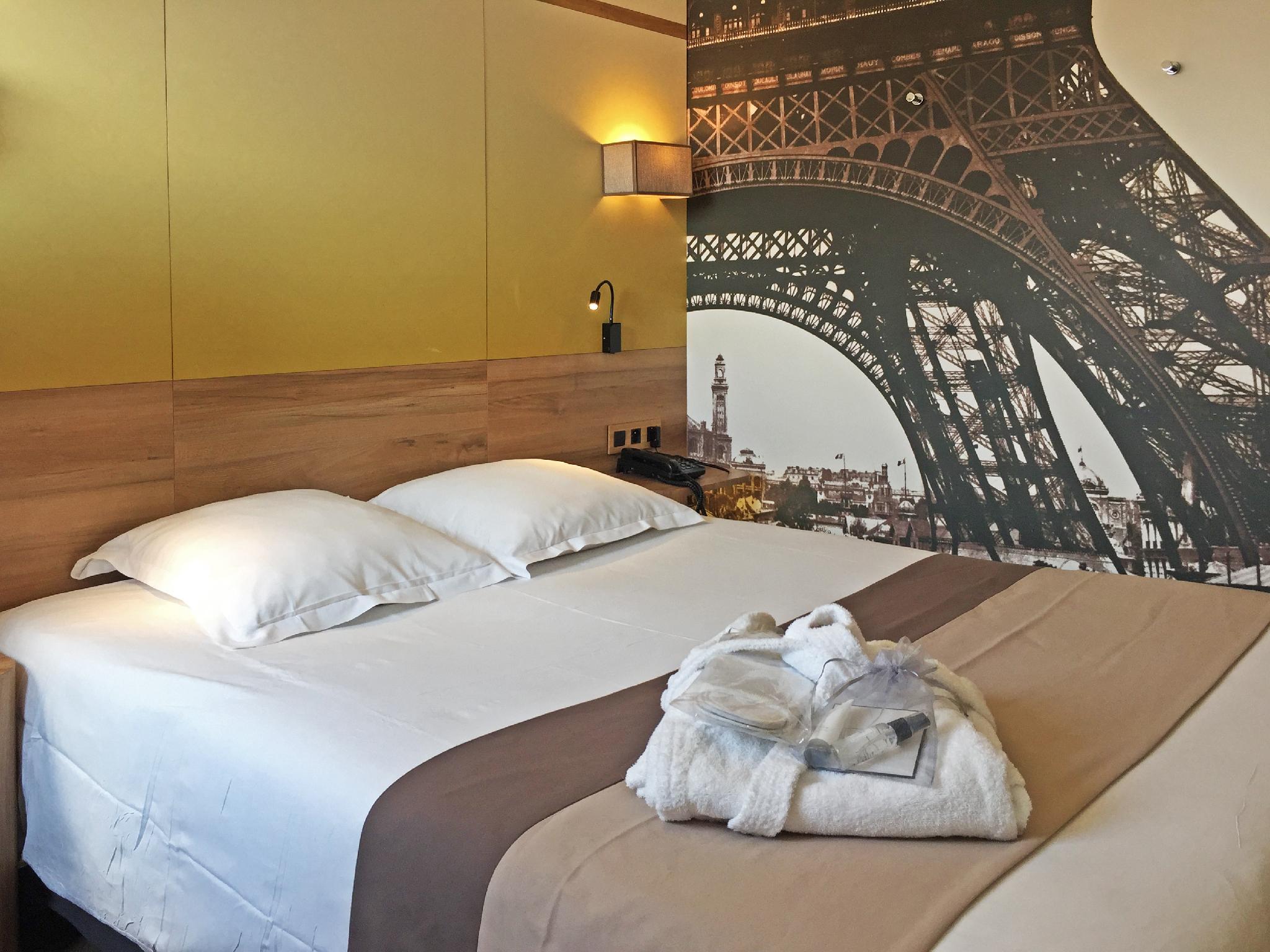 Median Paris Porte de Versailles-Paris Updated 2023 Room Price-Reviews &  Deals | Trip.com