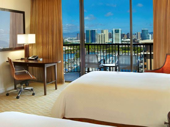 Hilton Hawaiian Village Waikiki Beach Resort-Honolulu Updated 2023 Room  Price-Reviews u0026 Deals | Trip.com