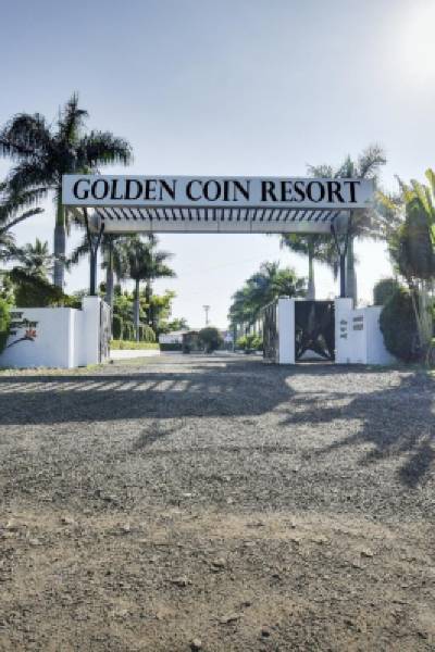 OYO 76112 Hotel Golden Coin Resort