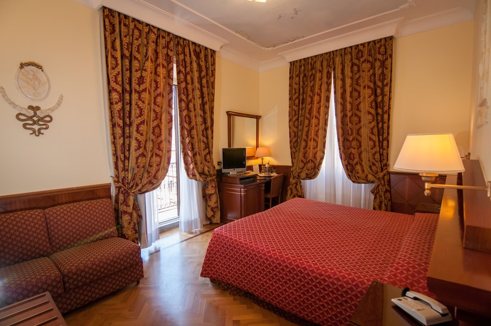 Hotel Palladium Palace-Rome Updated 2023 Room Price-Reviews & Deals |  Trip.com
