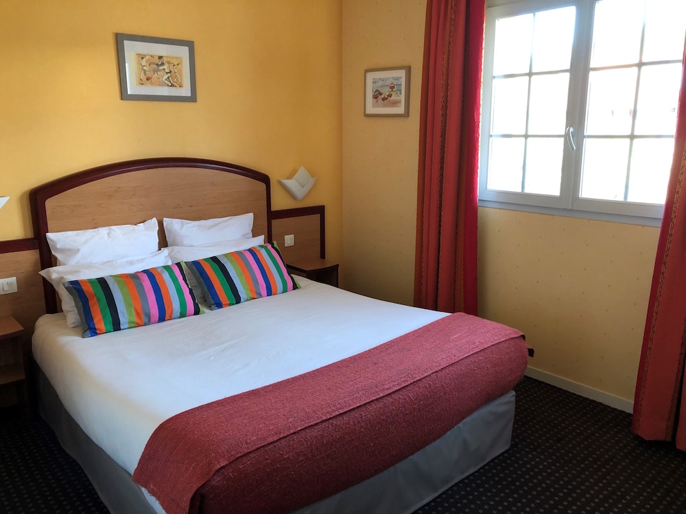 Hotel Ursula-Cambo-les-Bains Updated 2023 Room Price-Reviews & Deals |  Trip.com
