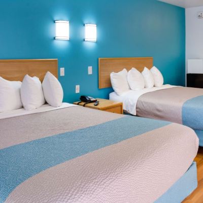 Deluxe Room with Two Queen Beds Disability Access Non-Smoking