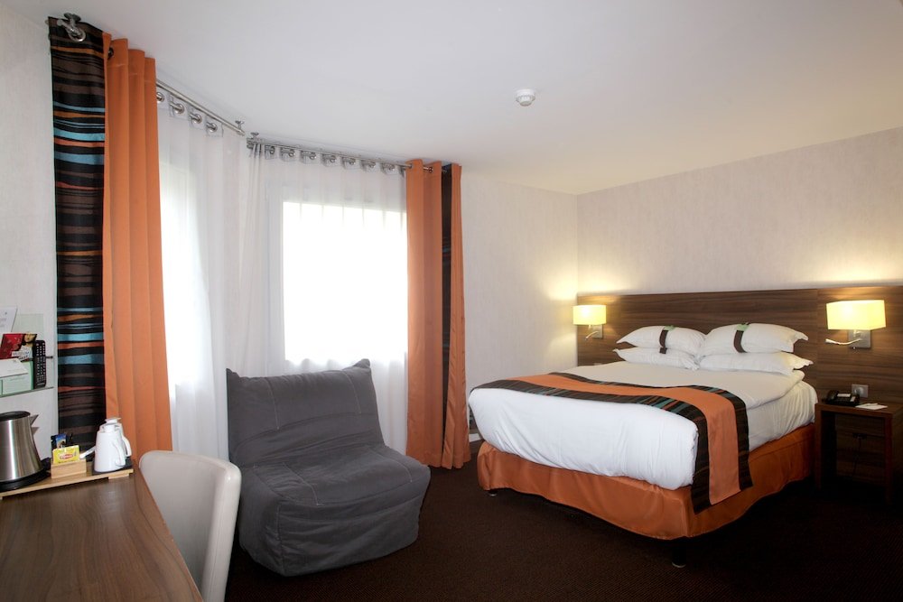Holiday Inn Paris Montmartre, an IHG Hotel-Paris Updated 2023 Room  Price-Reviews & Deals | Trip.com