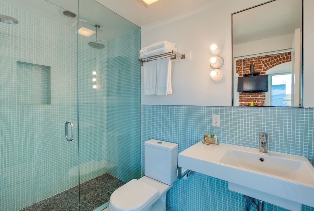 Venice Breeze Suites-Los Angeles Updated 2023 Room Price-Reviews u0026 Deals |  Trip.com