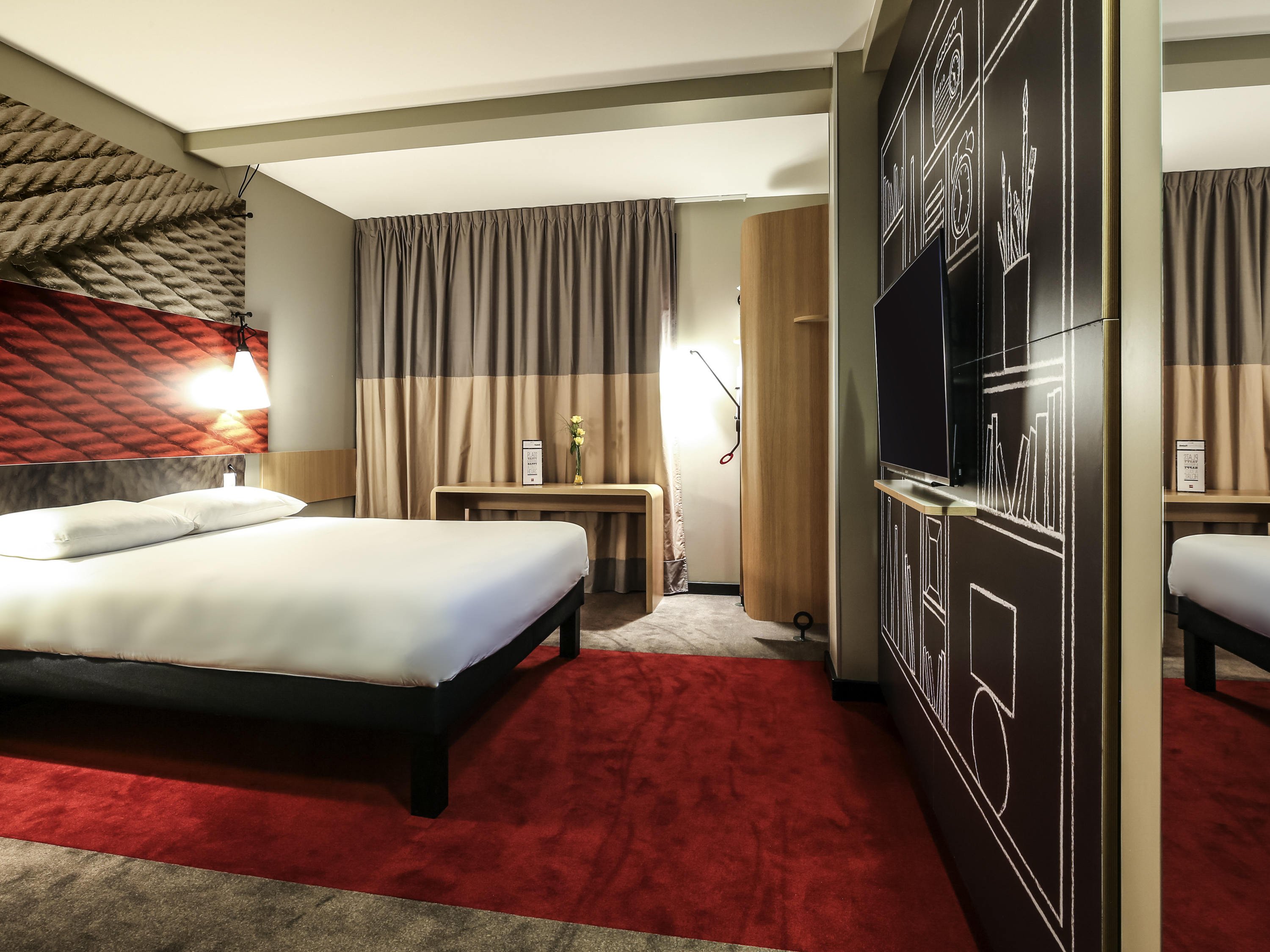 Ibis Niort Est Mendes France-Niort Updated 2023 Room Price-Reviews & Deals  | Trip.com