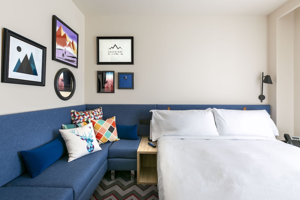 Hampton by Hilton Alcobendas Madrid-Corredor del Henares Updated 2023 Room  Price-Reviews & Deals | Trip.com