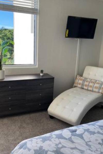 Stunning Views Best Location in Hilo 2Br Modern Condo