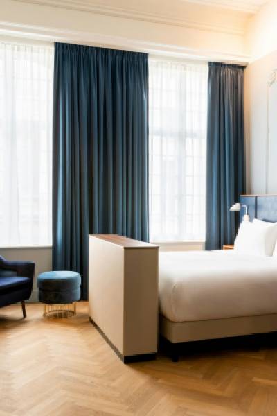 Sapphire House Antwerp, Autograph Collection