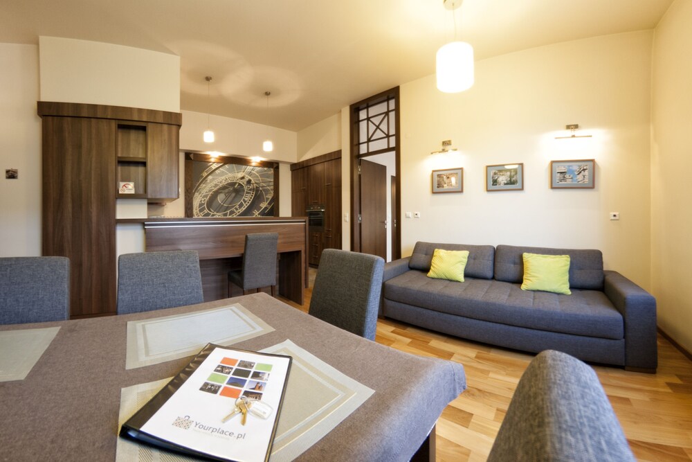 Yourplace SM25 Apartments-Krakow Updated 2022 Room Price-Reviews & Deals |  Trip.com