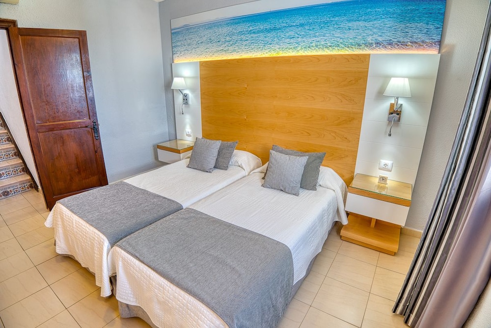 Ona Las Rosas-Puerto de Santiago Updated 2023 Room Price-Reviews & Deals |  Trip.com