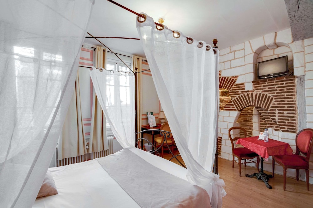 Brit Hotel Comtes de Champagne - Troyes Centre Historique-Troyes Updated  2023 Room Price-Reviews & Deals | Trip.com