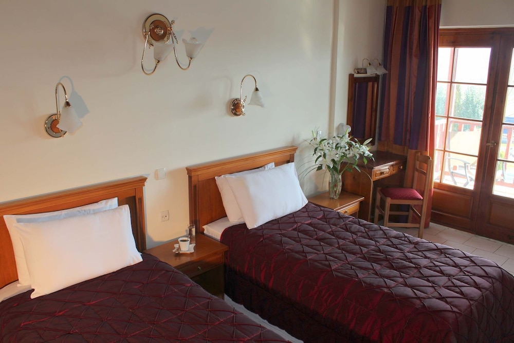 Famissi Eden Hotel-Kalambaka Updated 2023 Room Price-Reviews & Deals |  Trip.com